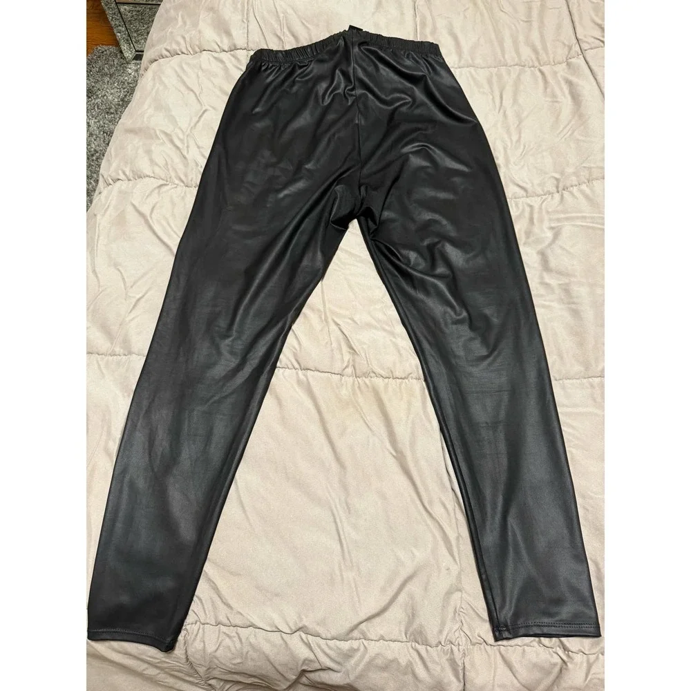 Torrid Faux Leather Leggings Black size 1 - Picture 4 of 4